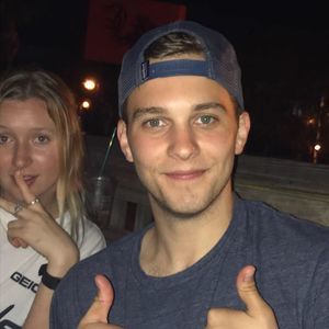 Meet your Posher, Christian